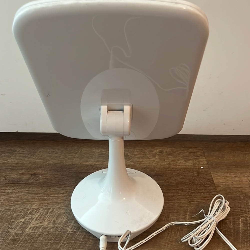 iHome Mirror